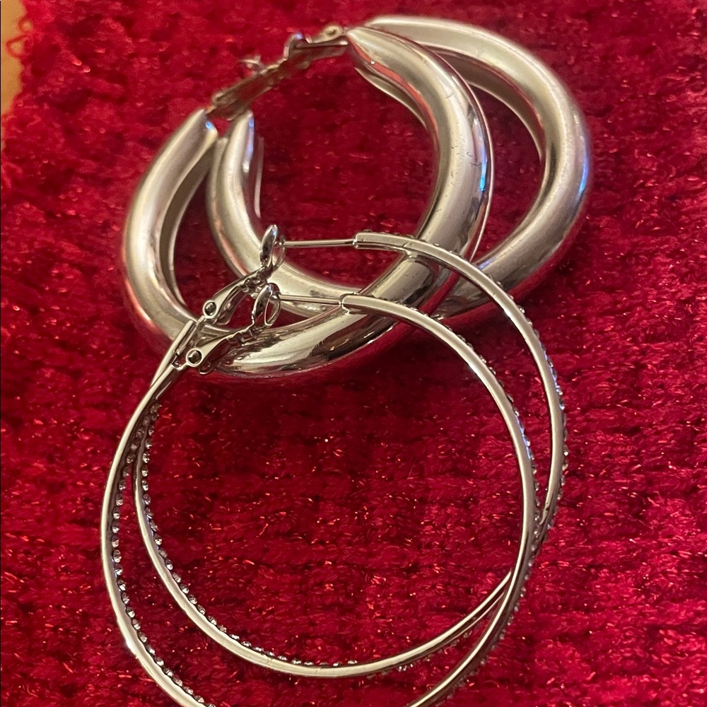 Chic Silver Hoop Earrings